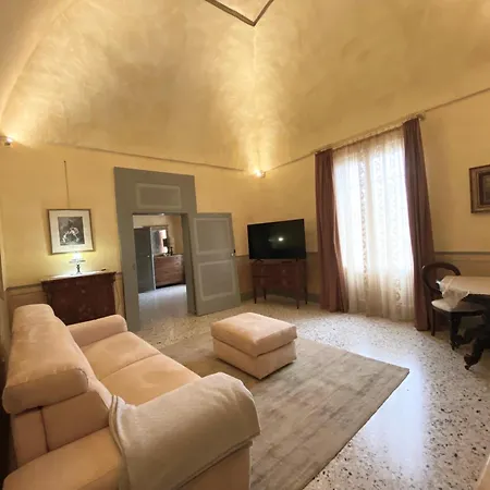 Frühstückspension Palazzo De Carlo E Il Parco Dei 7 Pozzi Lecce