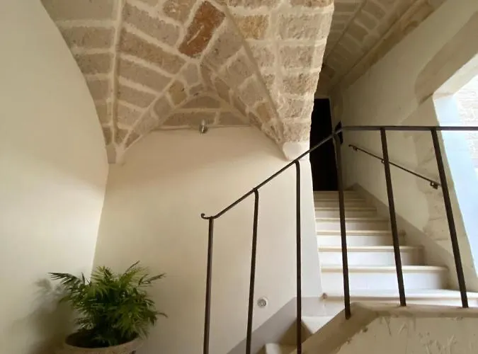 Palazzo De Carlo E Il Parco Dei 7 Pozzi 4* לצ'ה