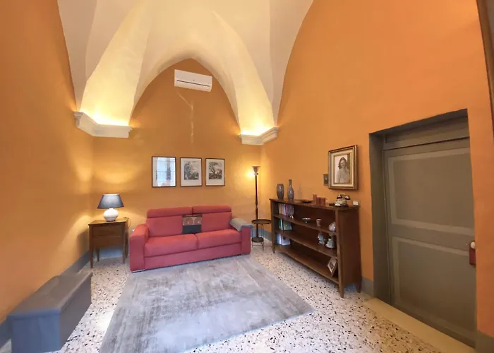 Palazzo De Carlo E Il Parco Dei 7 Pozzi לצ'ה