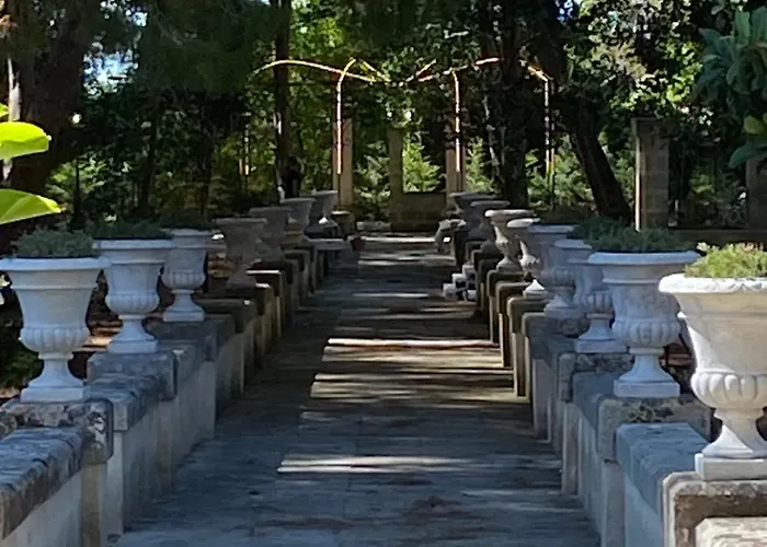 לינה וארוחת בוקר Palazzo De Carlo E Il Parco Dei 7 Pozzi 4*