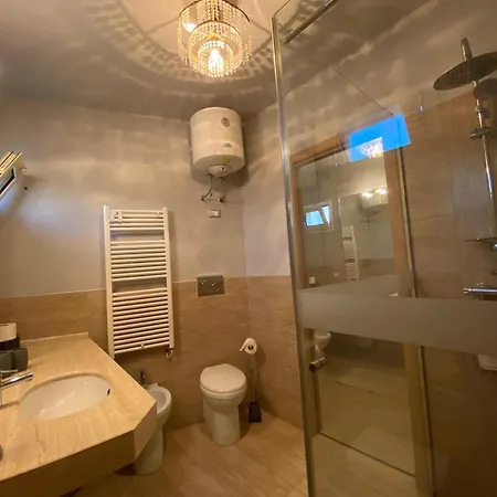 Bed and Breakfast Palazzo De Carlo E Il Parco Dei 7 Pozzi 4*