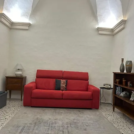 Bed and Breakfast Palazzo De Carlo E Il Parco Dei 7 Pozzi 4*