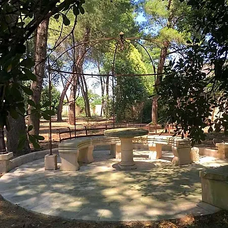 Panzió Palazzo De Carlo E Il Parco Dei 7 Pozzi 4*